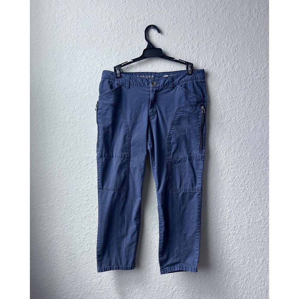 Vintage 2000s/ Y2K Woman's Sonoma Navy Mid Rise Capri Cargos (Size: 4)